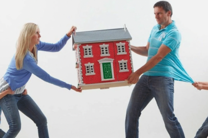 Ипотека и развод: кто платит кредит и как делить квартиру без согласия банка